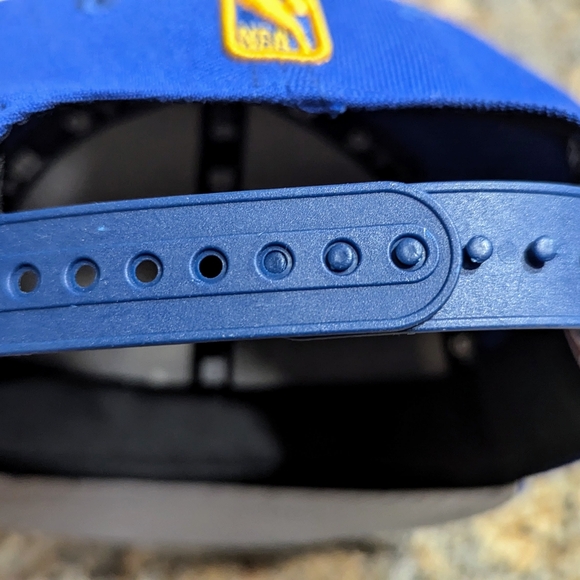 New Era Youth NBA 9Fifty Golden State Warriors hat excellent condition! - Picture 10 of 12